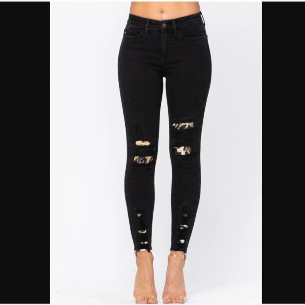 NWT Judy Blue Black Destroyed Animal Patch Skinny Jeans Size 3/26 JB82168BK